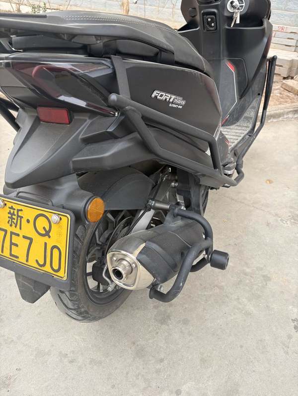 二手QJMOTOR鸿150RS