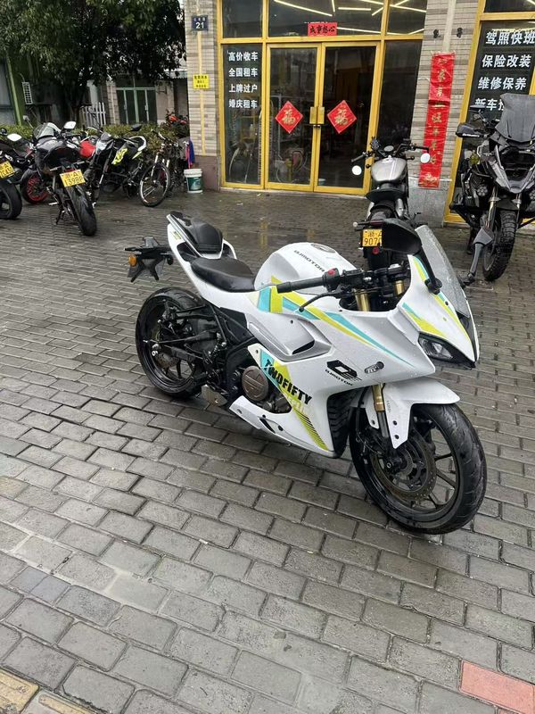 二手QJMOTOR赛250