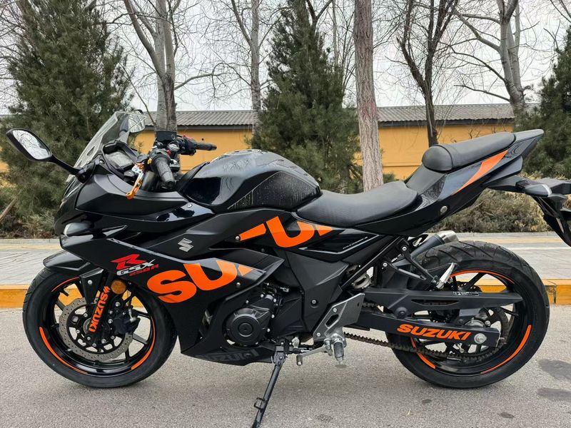 二手豪爵铃木GSX250R