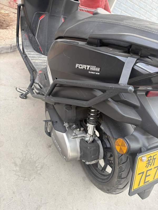 二手QJMOTOR鸿150RS