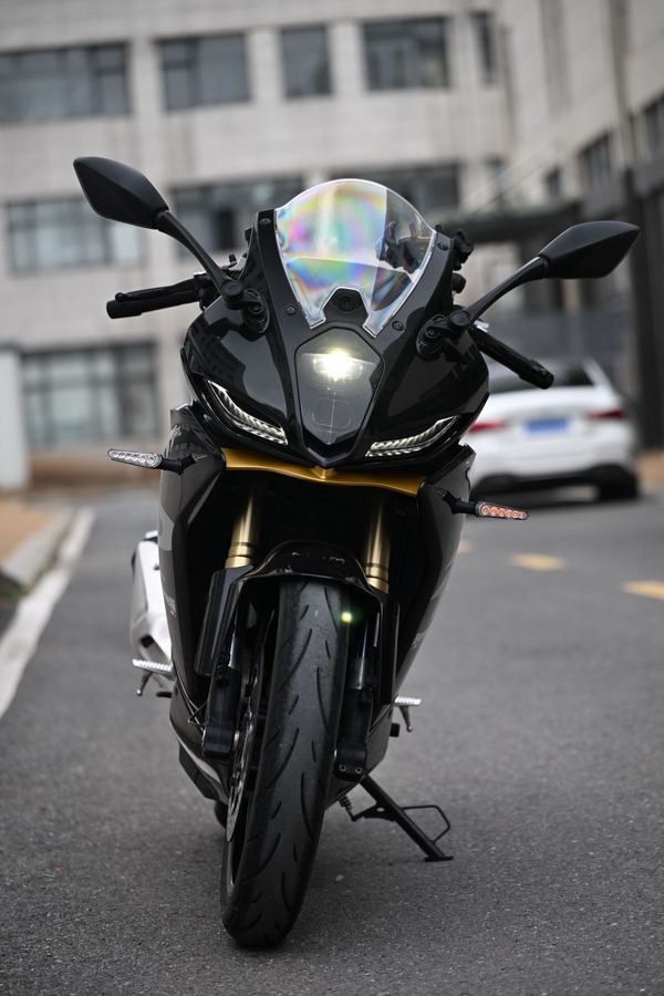 二手贝纳利龙卷风 Tornado 402R