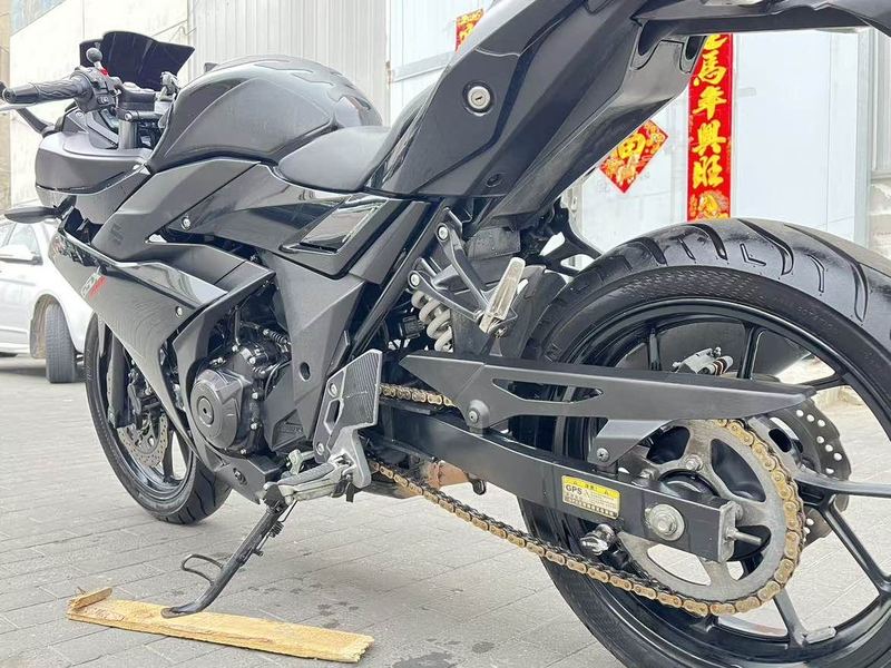 二手豪爵铃木GSX250R