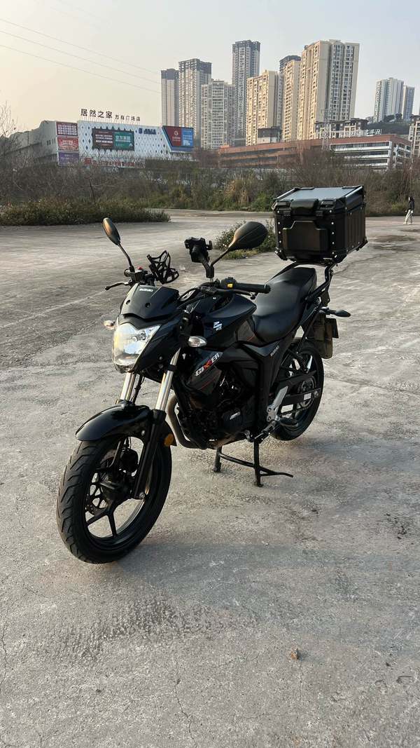 二手济南铃木极客飒 Gixxer 155 NK