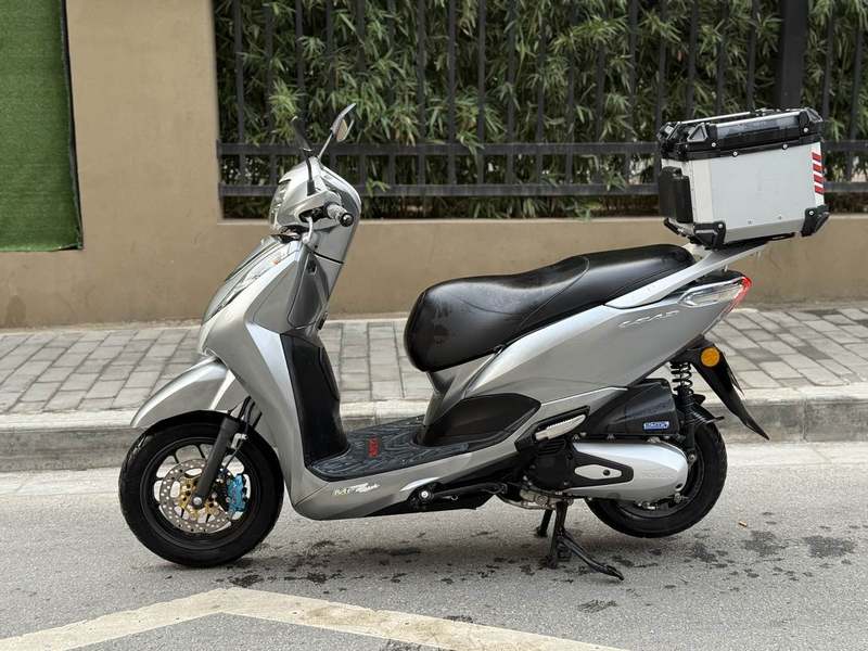 二手五羊本田Lead125