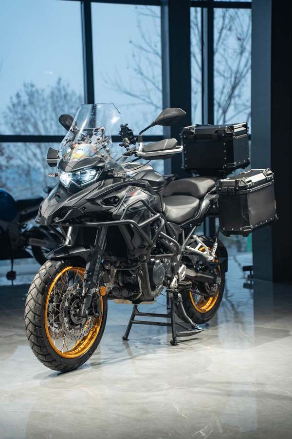 二手贝纳利TRK552