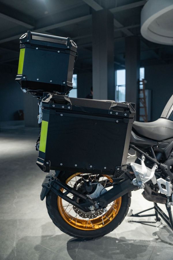 二手贝纳利TRK552