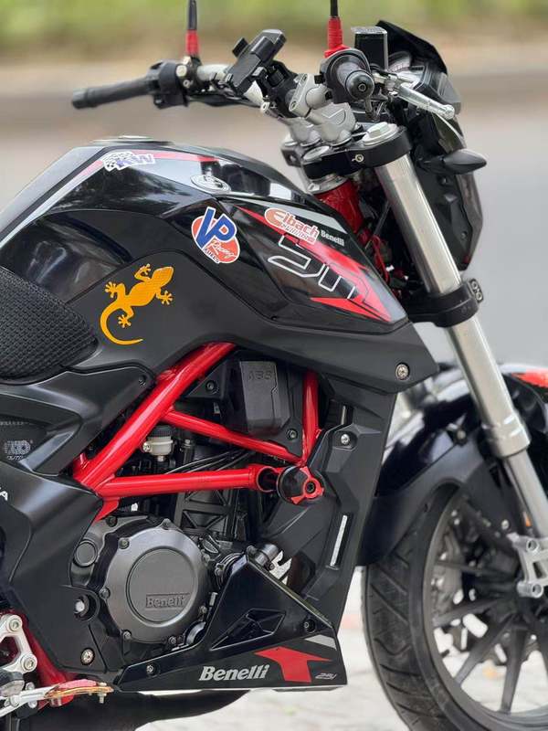 二手贝纳利小黄龙 TNT25