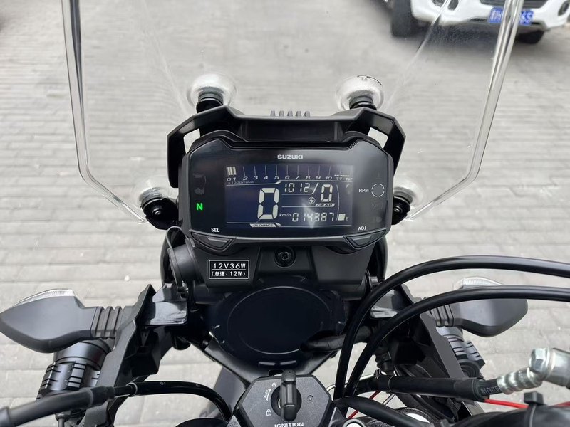 二手豪爵铃木DL250