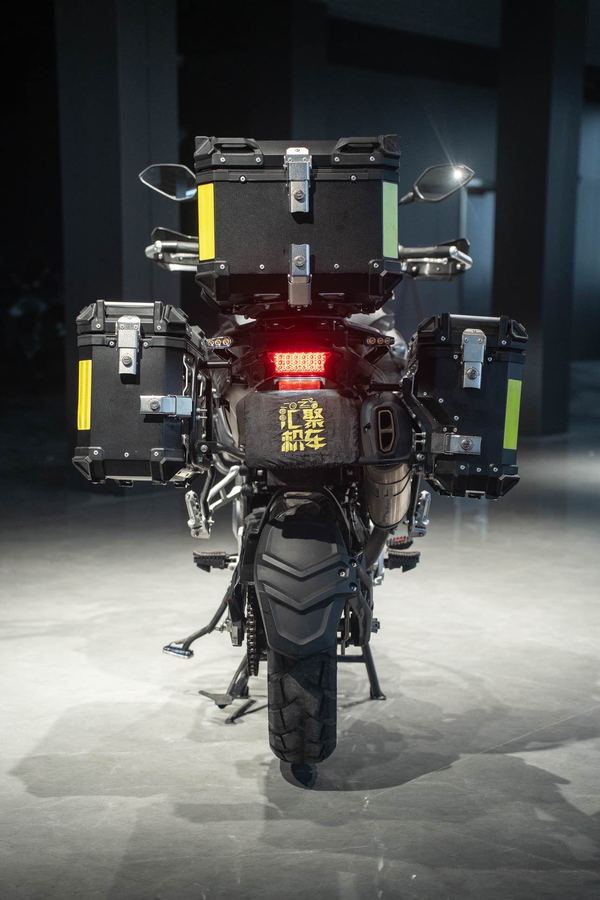 二手贝纳利TRK552