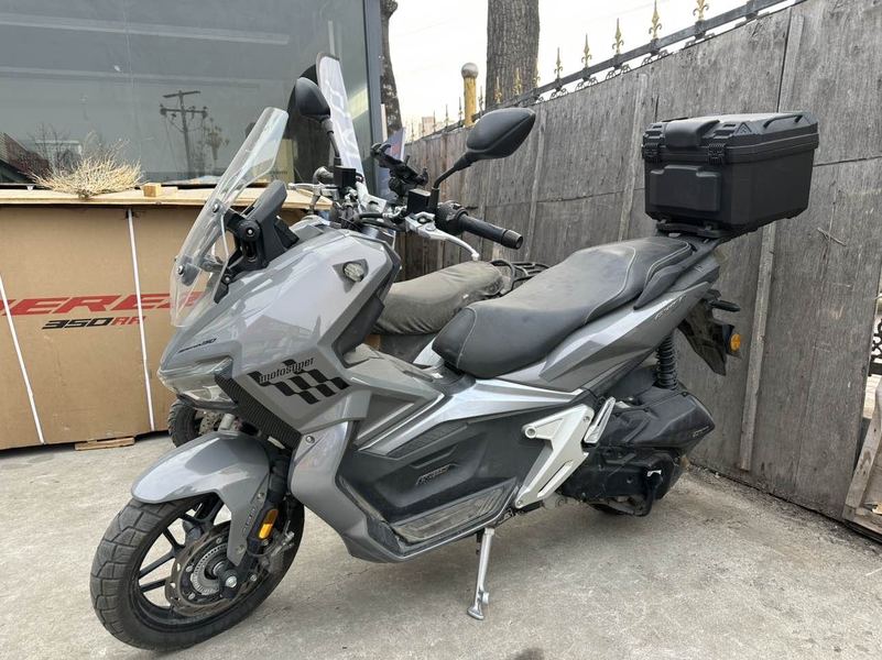 二手布雷斯通极宙 ADV150