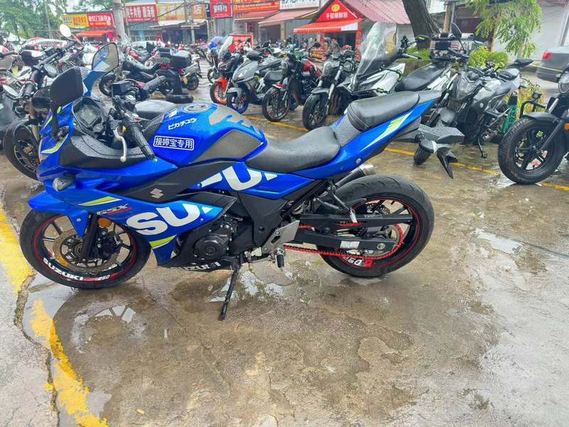 二手豪爵铃木GSX250R