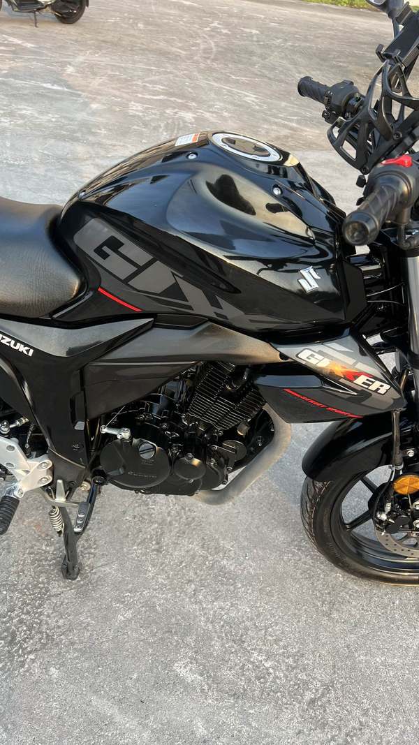 二手济南铃木极客飒 Gixxer 155 NK