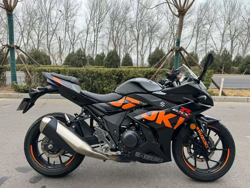 二手豪爵铃木GSX250R