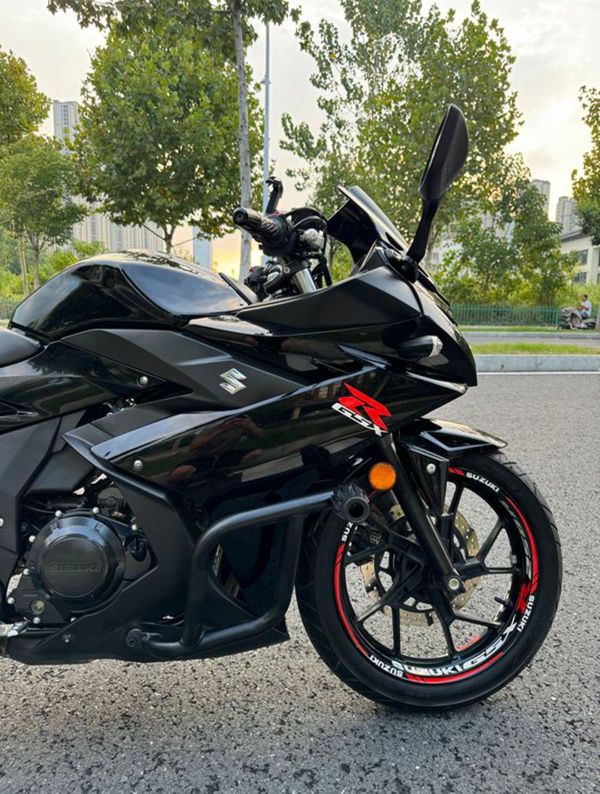二手豪爵铃木GSX250R
