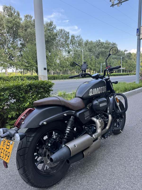 二手QJMOTOR闪300