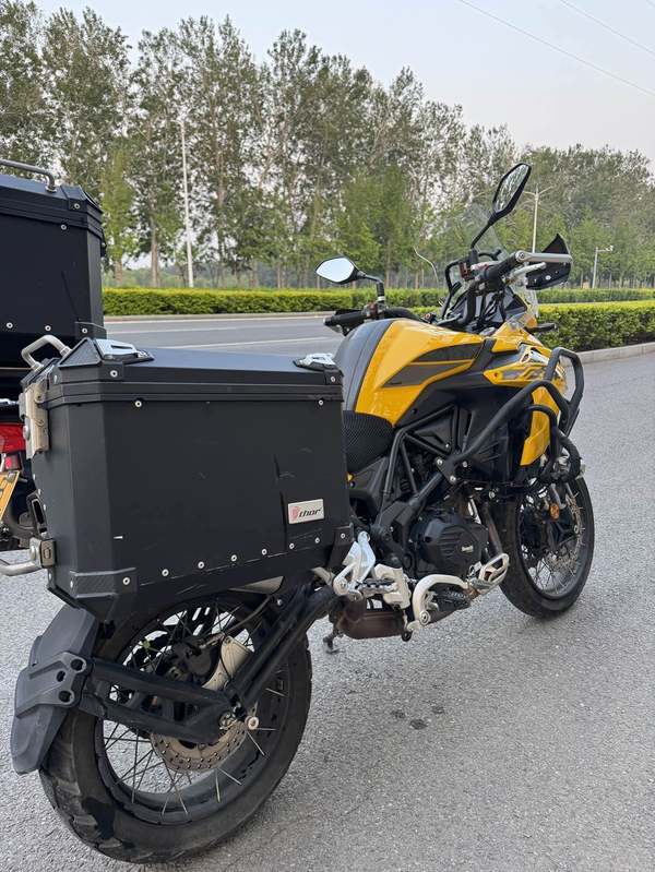 二手贝纳利金鹏 TRK502