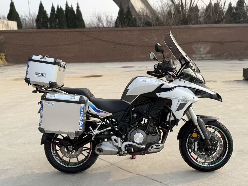 二手贝纳利金鹏 TRK502