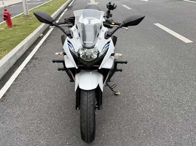 二手豪爵铃木GSX250R
