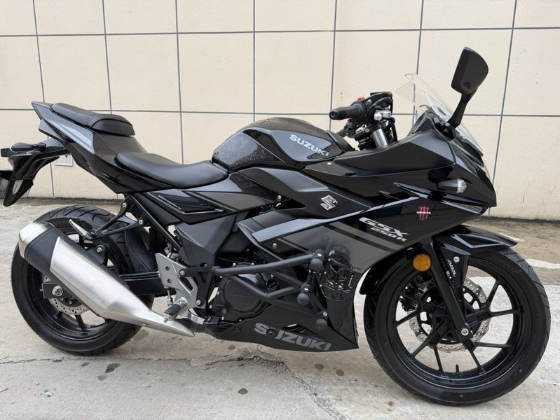 二手豪爵铃木GSX250R