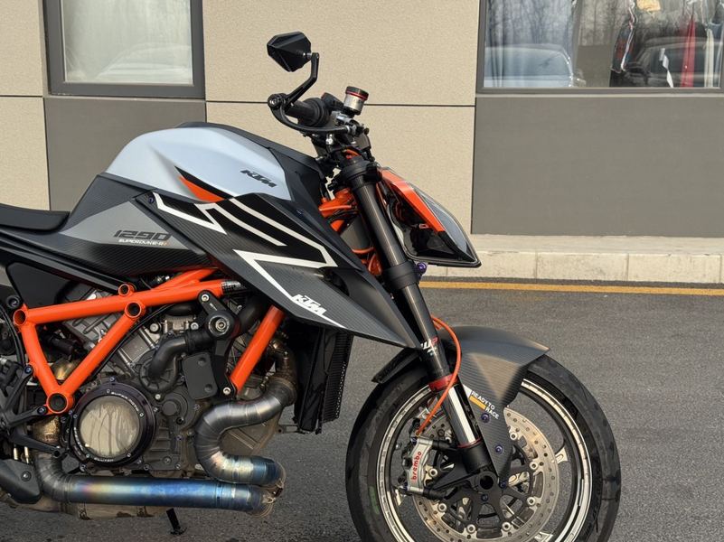 二手KTMR2R1290 Super Duke