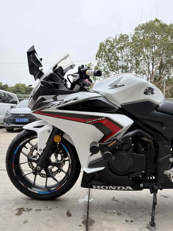 二手本田CBR400R