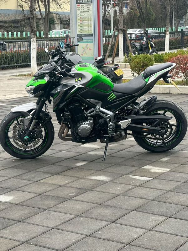 二手川崎Z900