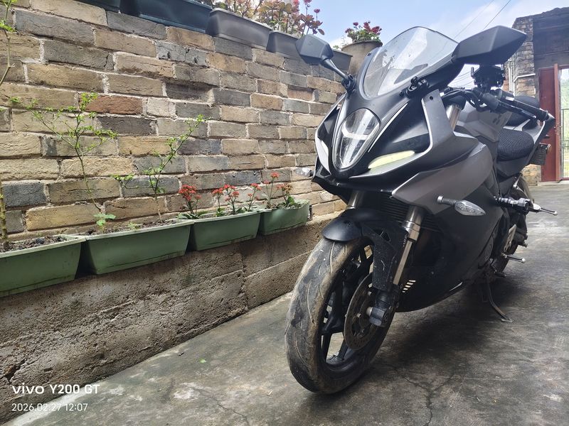 二手贝纳利龙卷风 Tornado 302R