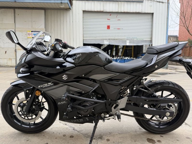 二手豪爵铃木GSX250R