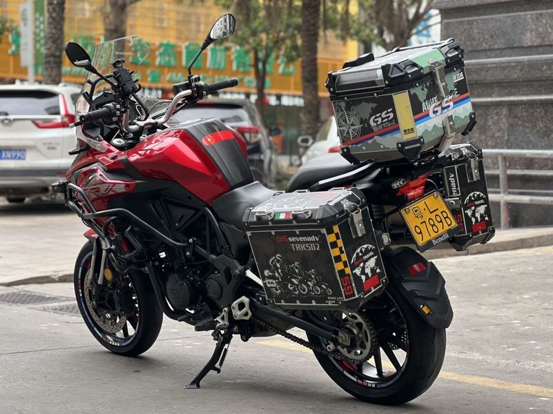 二手贝纳利金鹏 TRK502