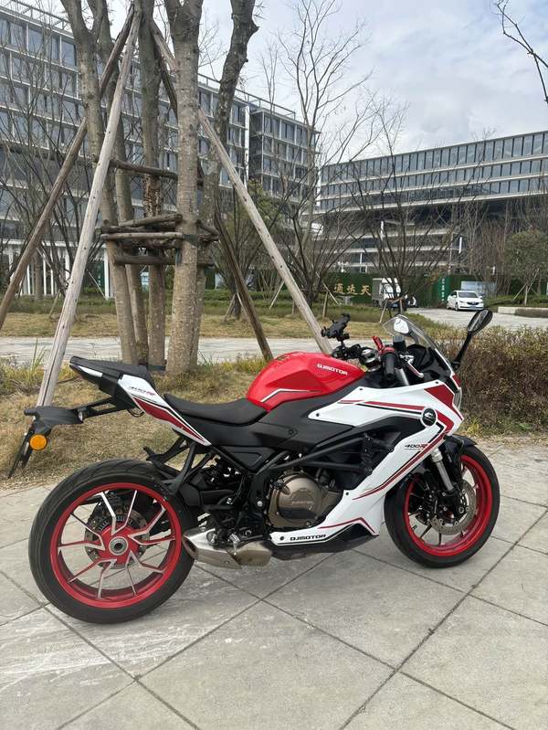 二手QJMOTOR赛400