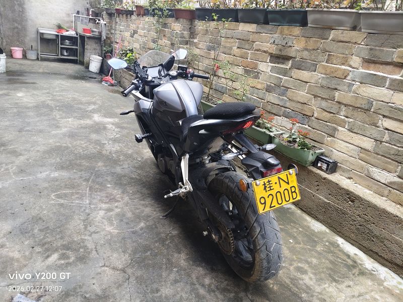 二手贝纳利龙卷风 Tornado 302R