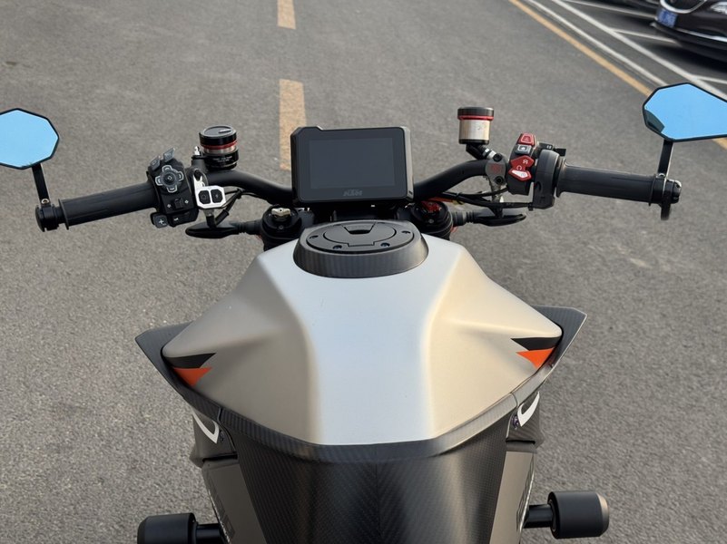 二手KTMR2R1290 Super Duke