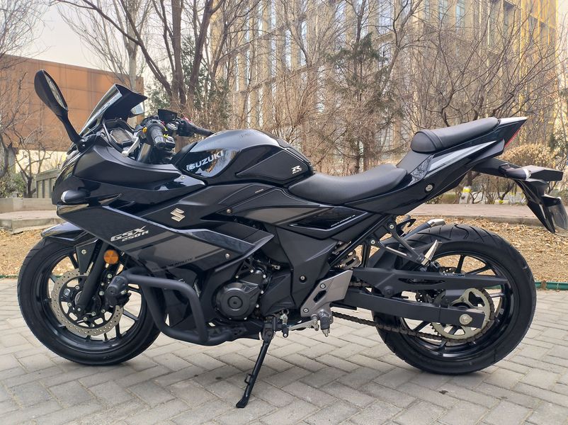 二手豪爵铃木GSX250R