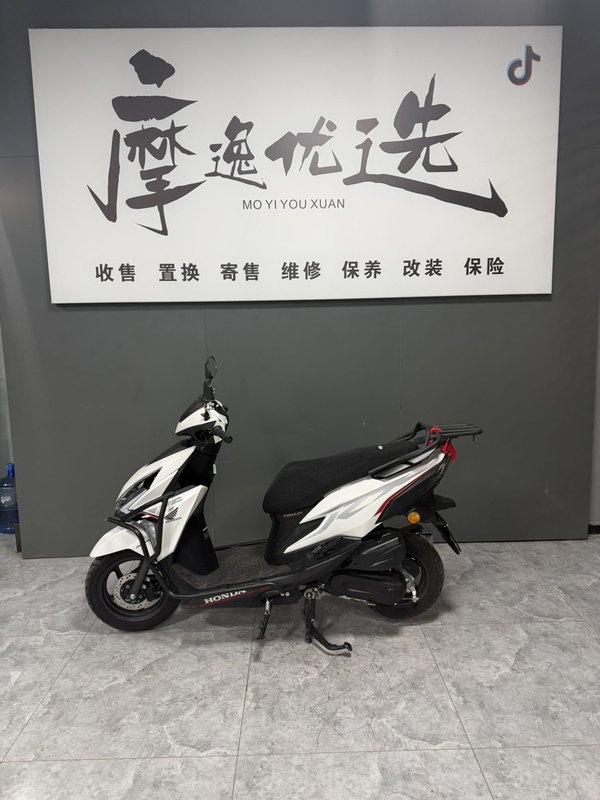 二手新大洲本田裂行 RX125Fi