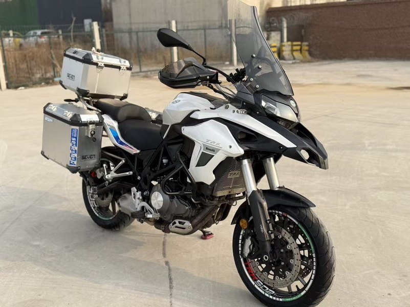 二手贝纳利金鹏 TRK502