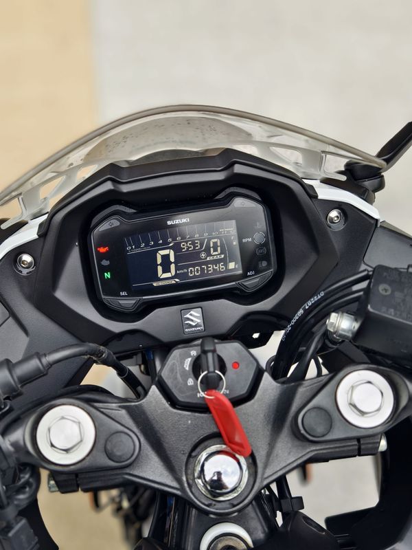 二手豪爵铃木GSX250R