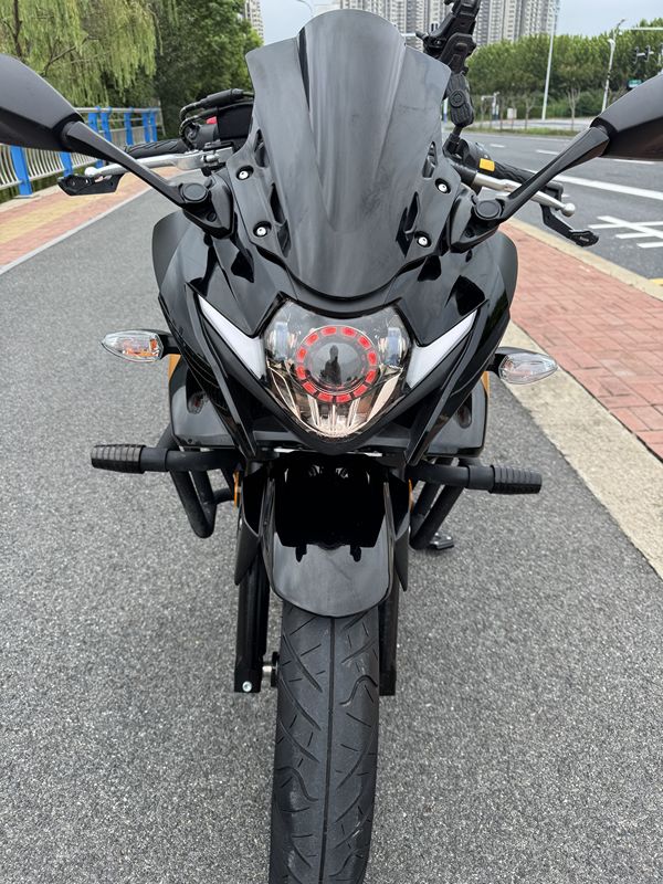 二手豪爵铃木GSX250R