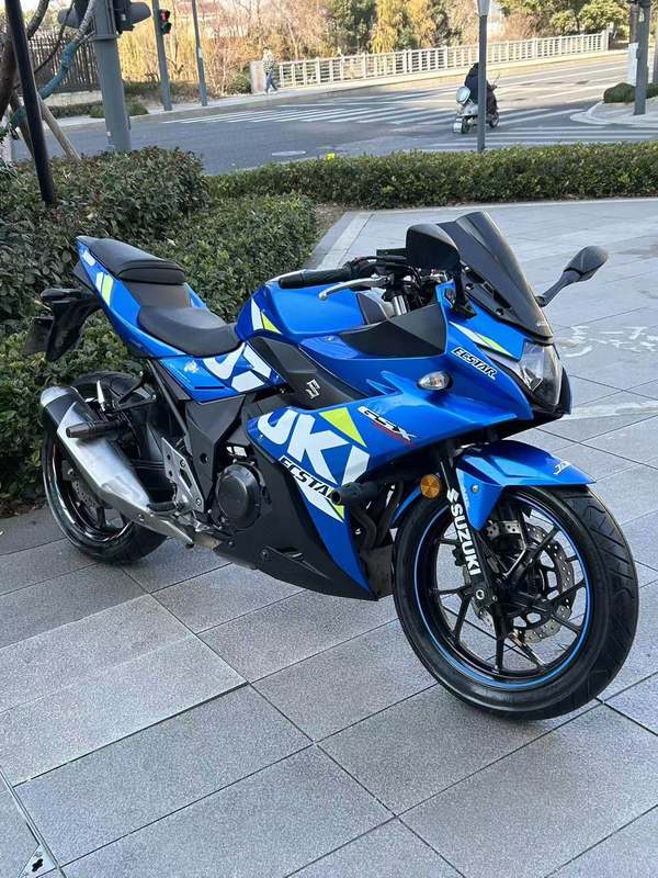 二手豪爵铃木GSX250R