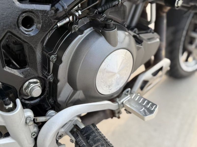 二手贝纳利金鹏 TRK502