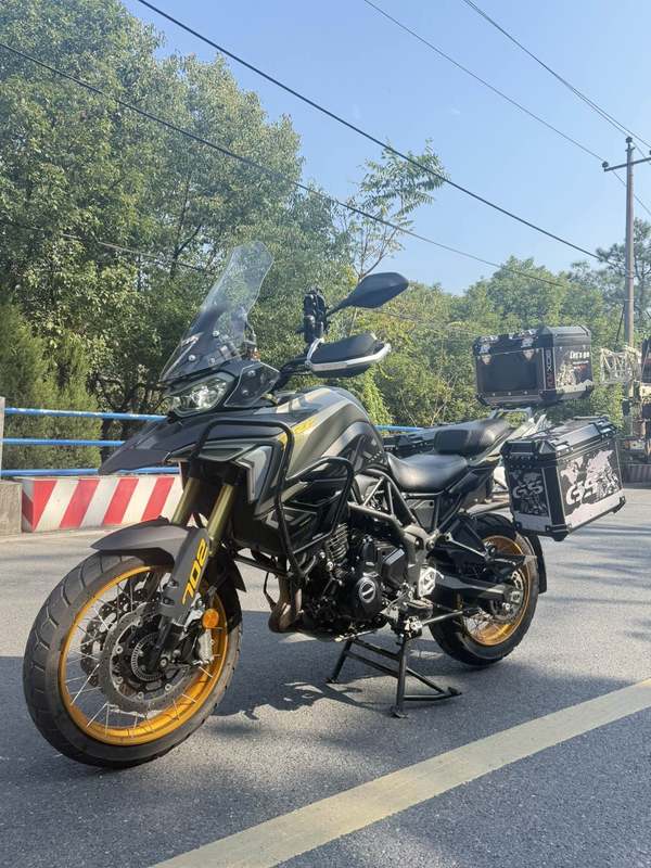 二手贝纳利TRK702