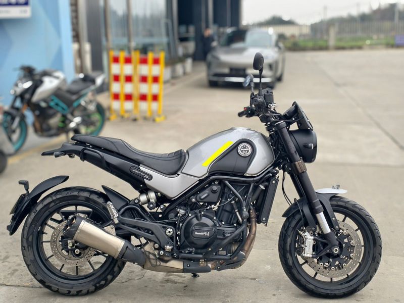 二手贝纳利幼狮 Leoncino 500