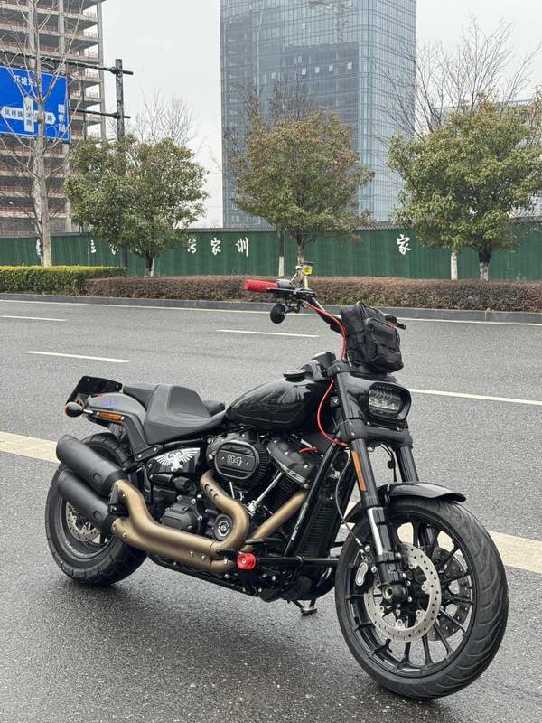 二手哈雷戴维森肥霸 Fat Bob