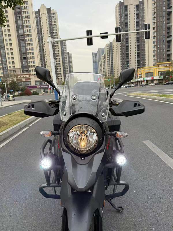 二手豪爵铃木DL250