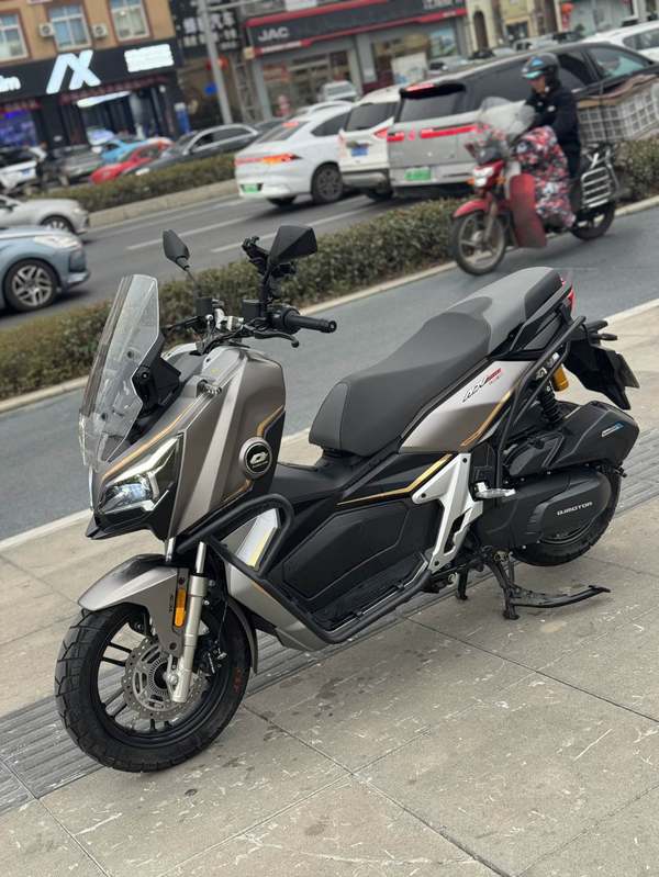 二手QJMOTOR鸿250ADV