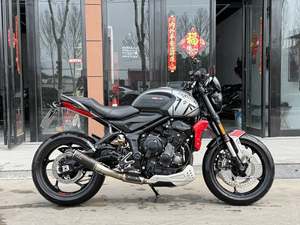 二手凯旋Trident 660