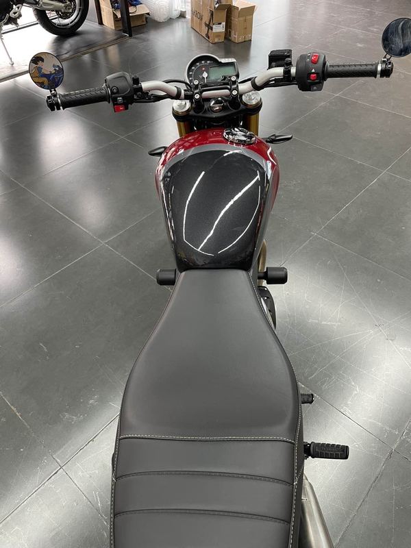 二手凯旋Scrambler 400 X