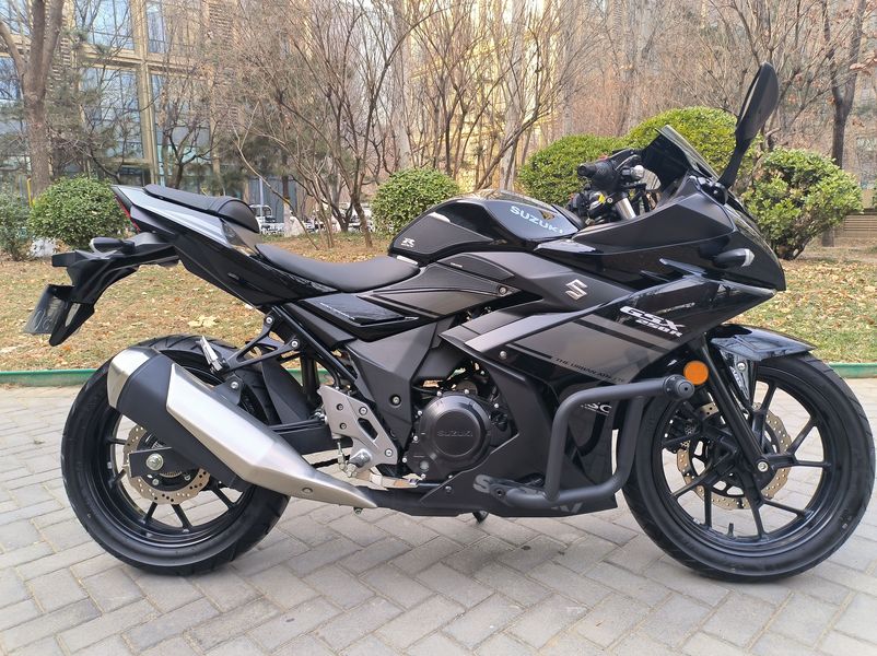 二手豪爵铃木GSX250R