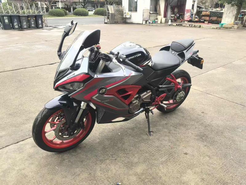 二手QJMOTOR赛400