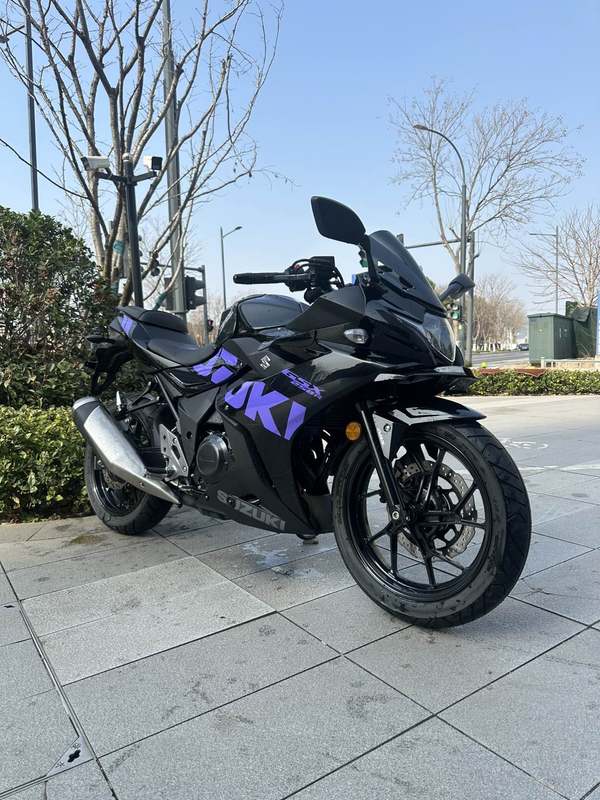 二手豪爵铃木GSX250R
