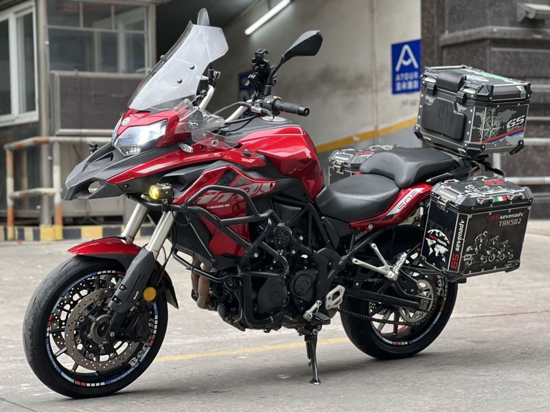 二手贝纳利金鹏 TRK502